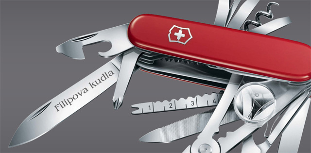 Švýcarské nože Victorinox se jménem